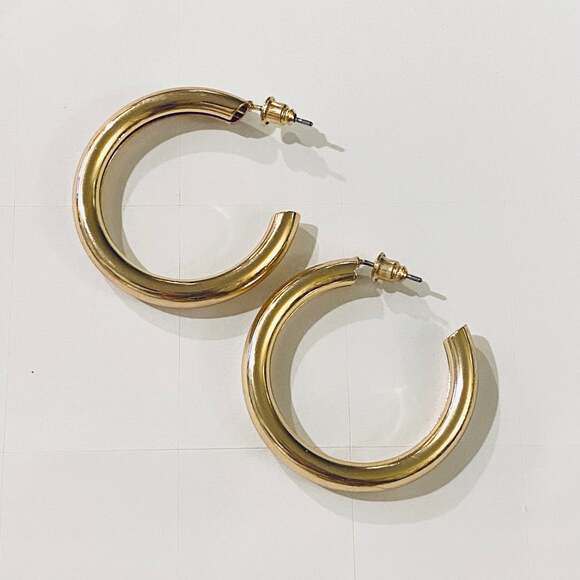 Chunky Hoop Earrings - Picture 3 of 3